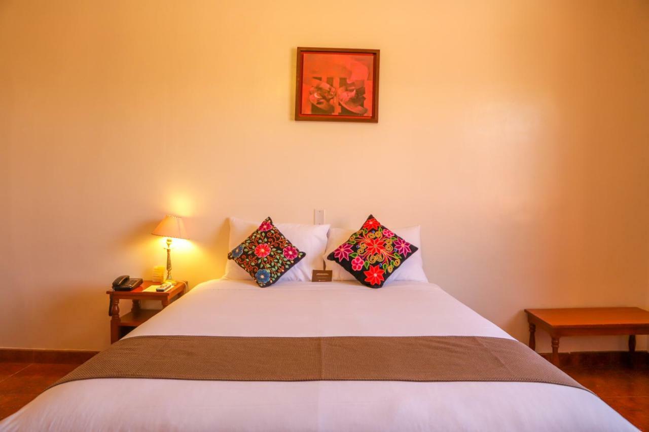 Dm Hoteles Ayacucho Exterior photo